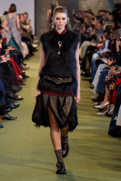 Look 23